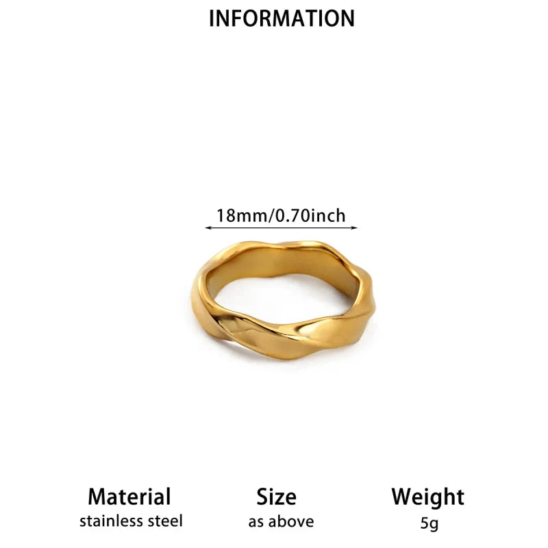Bague alliance dorée torsadée au fini poli miroir, anneau fin ondulé style minimaliste